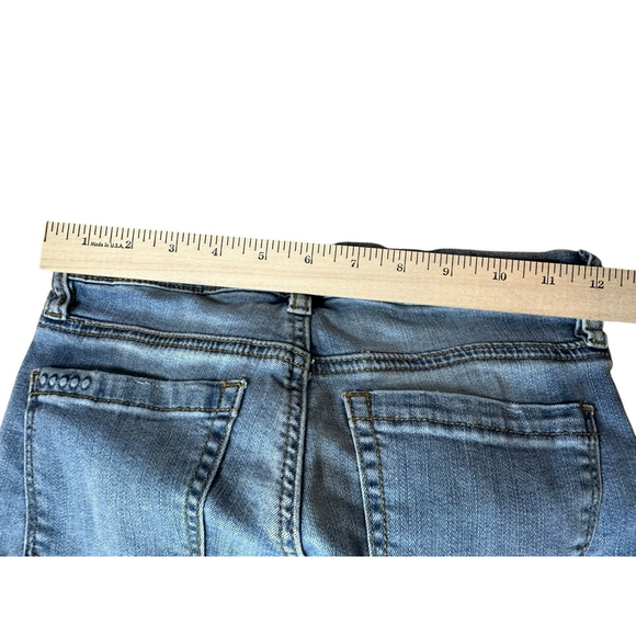 Blank NYC Womens Flare Blue Jeans Size 24 Raw Ruffled Hems Mid Rise - Picture 8 of 11